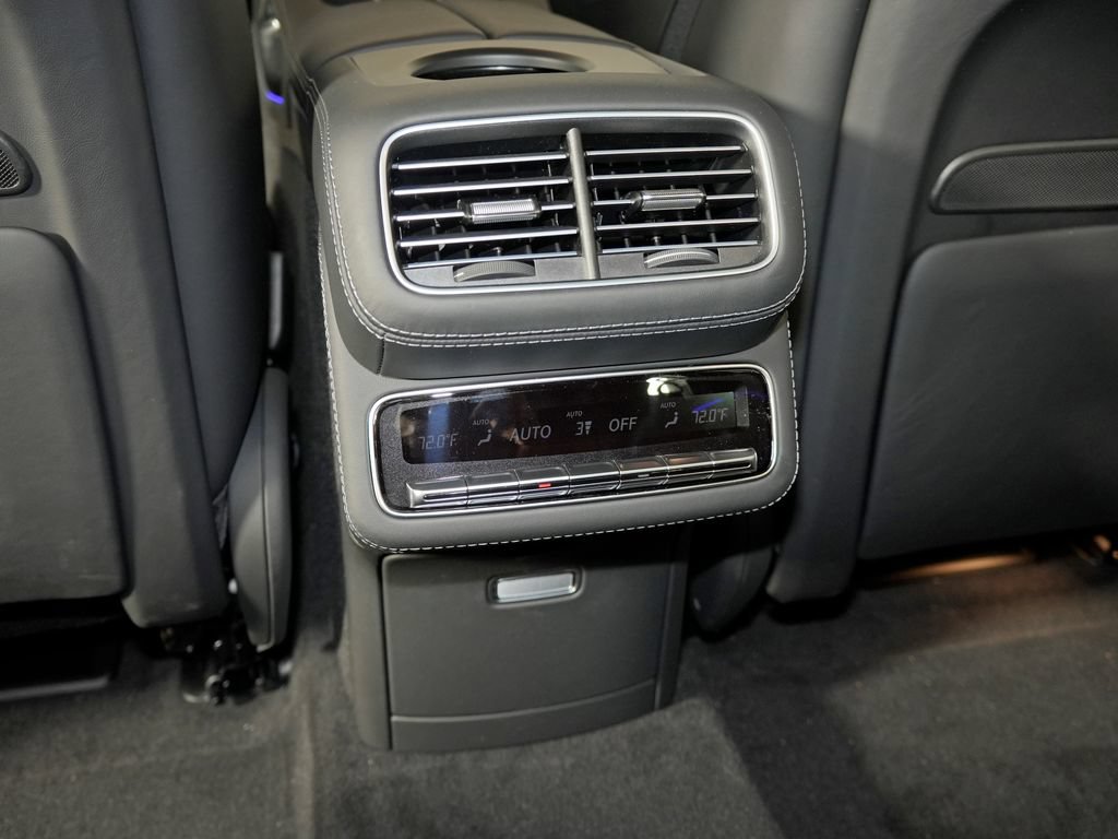 New 2026 Mercedes-Benz Maybach GLS 600 4MATIC image 36