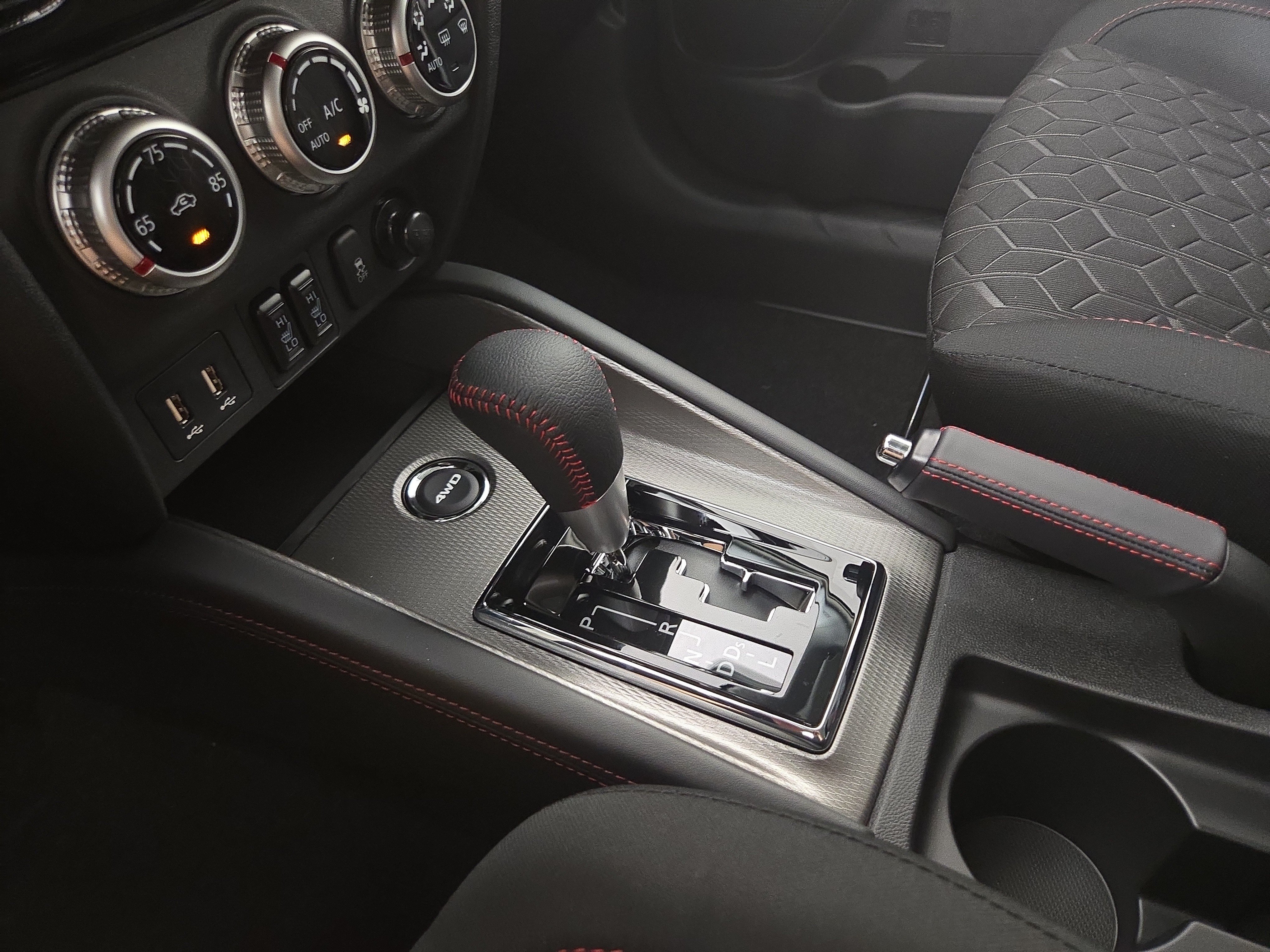 New 2027 Mitsubishi Outlander Sport LE AWD/4WD image 21