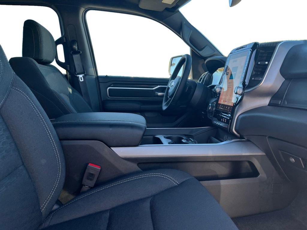 New 2026 RAM 1500 4x4 Crew Cab image 24