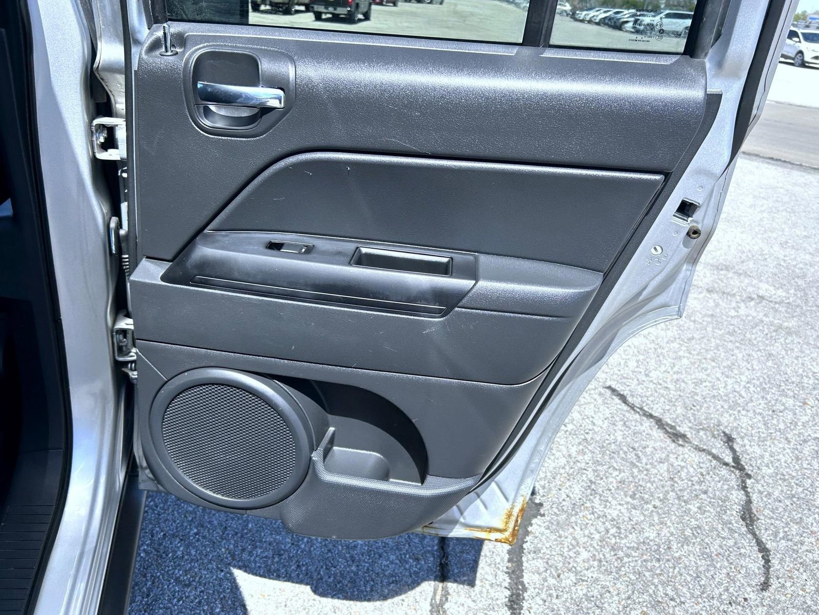 Used 2013 Jeep Patriot Latitude AWD/4WD image 18