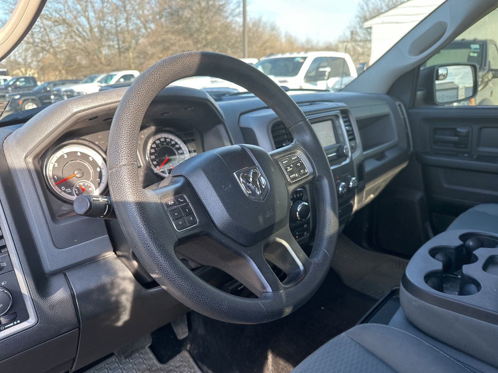 Used 2017 RAM 1500 Express image 33