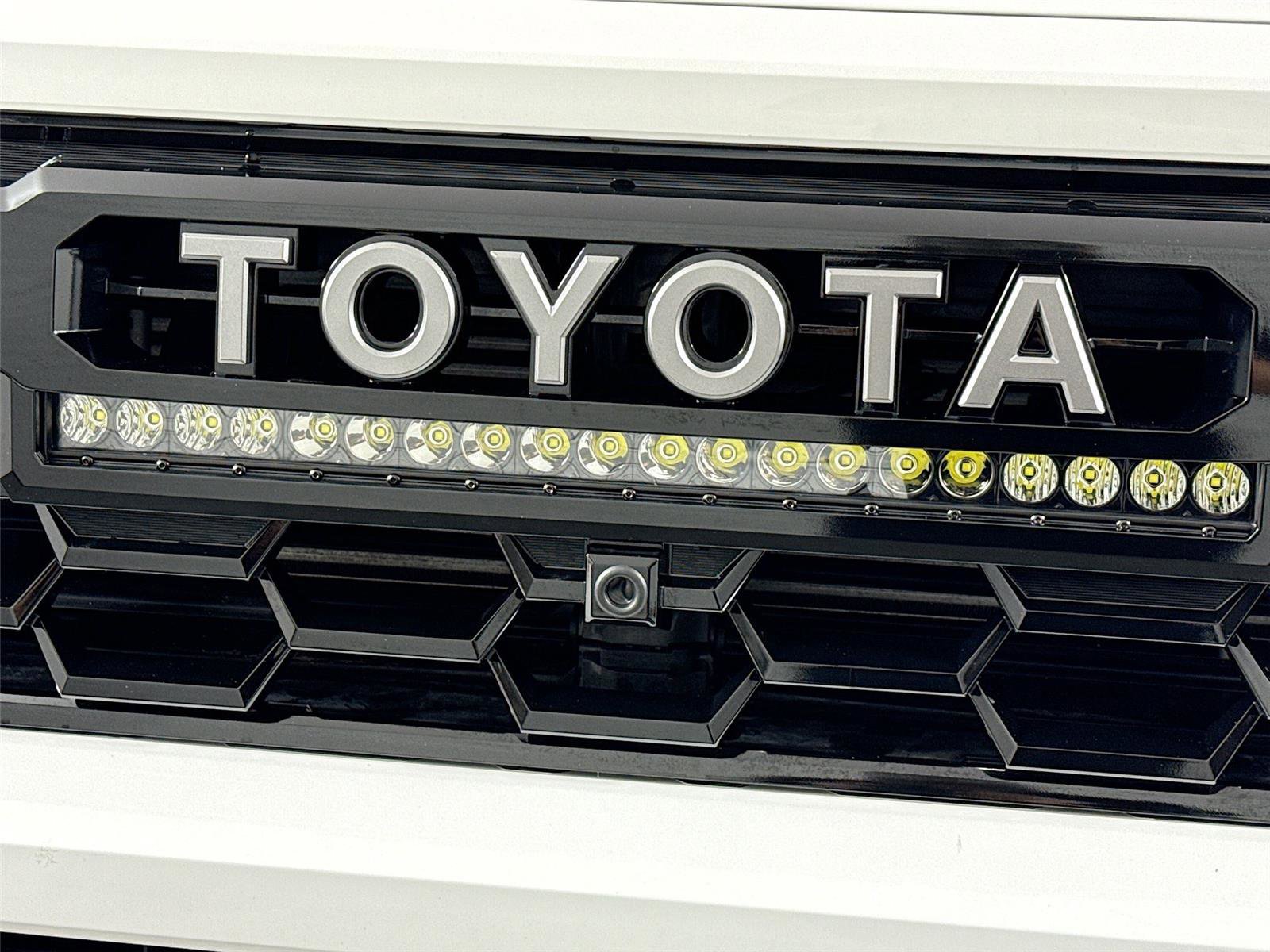 Used 2025 Toyota Tacoma 4x4 Double Cab Hybrid image 15