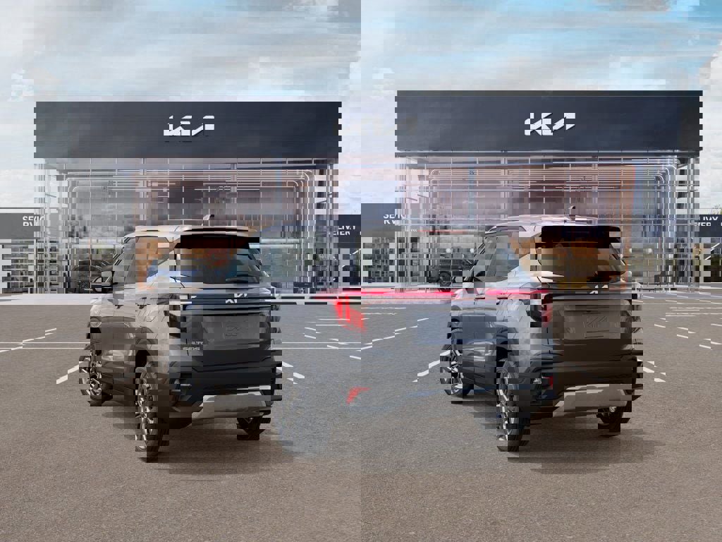 New 2026 Kia Seltos LX image 4