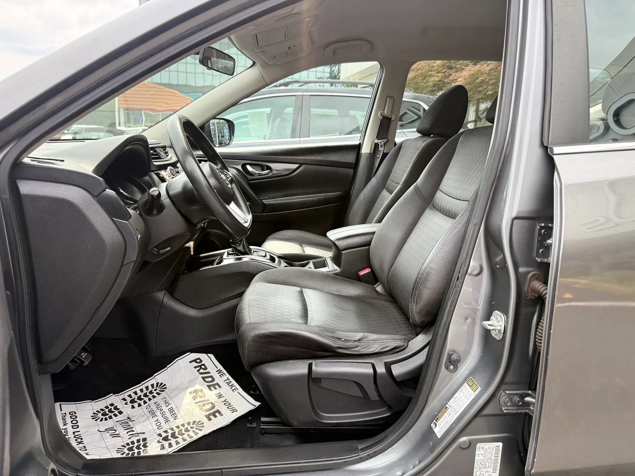 Used 2018 Nissan Rogue S AWD/4WD image 19