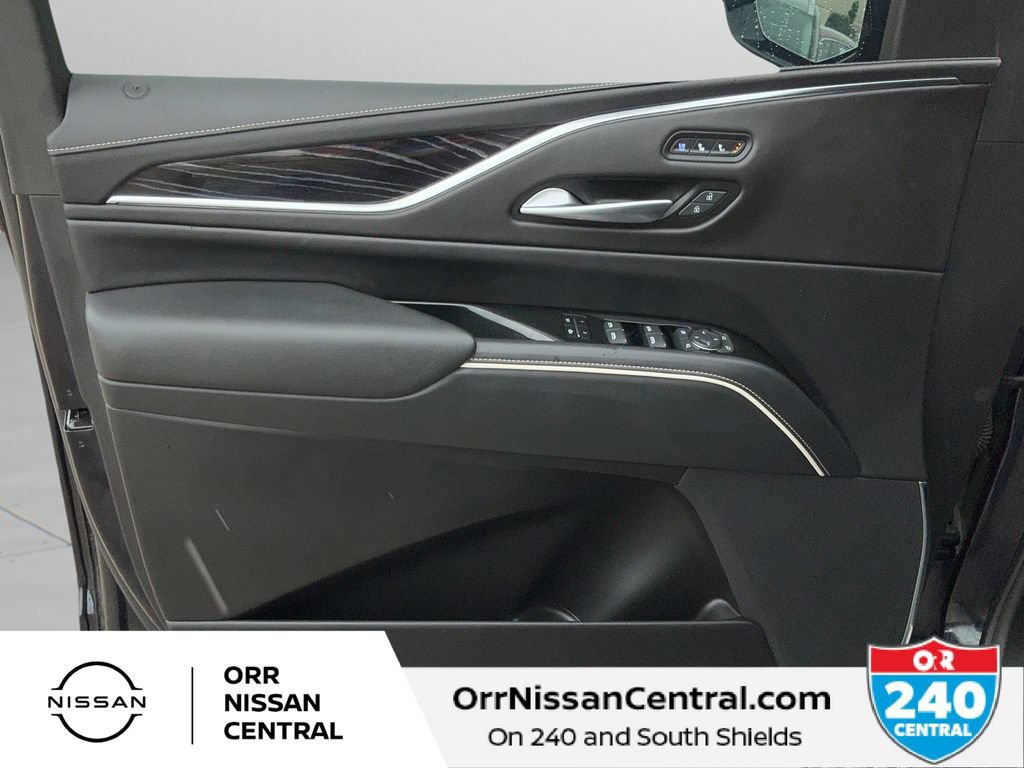 Used 2023 Cadillac Escalade ESV Sport w/ Touring Package AWD/4WD image 17