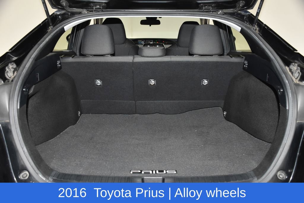 Used 2016 Toyota Prius Four image 24