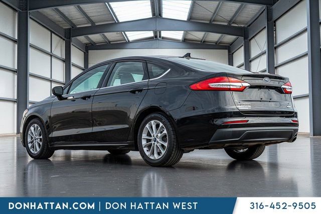 Used 2020 Ford Fusion SE w/ Fleet SE Value Package image 29