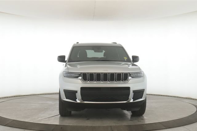 Used 2025 Jeep Grand Cherokee L Laredo w/ Luxury Tech Group I image 12