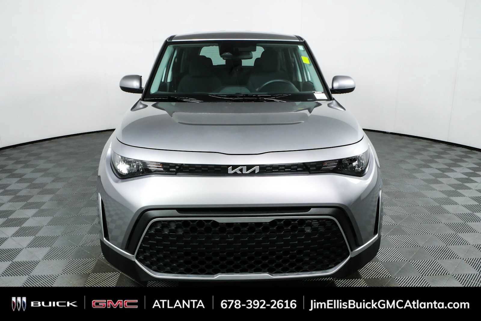 Used 2025 Kia Soul LX FWD image 23