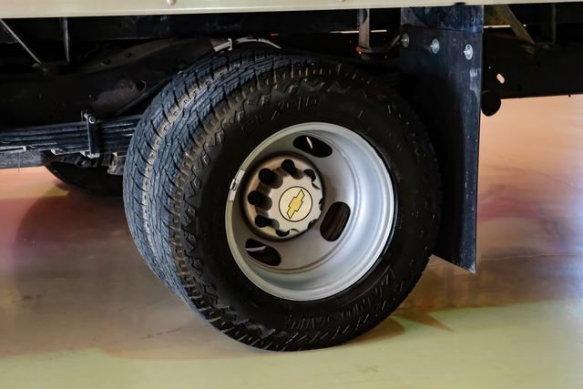Used 2021 Chevrolet Express 3500 w/ Power Convenience Package RWD image 39