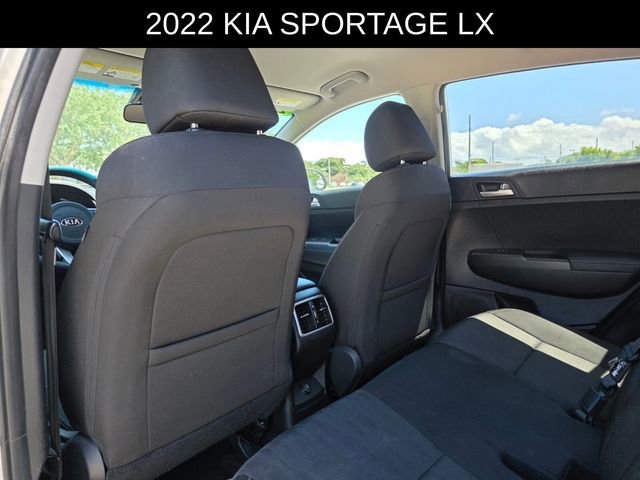 Used 2022 Kia Sportage LX image 19