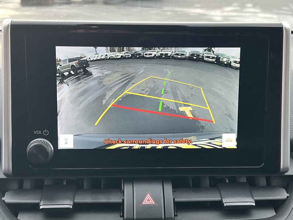 Used 2025 Toyota RAV4 LE image 29