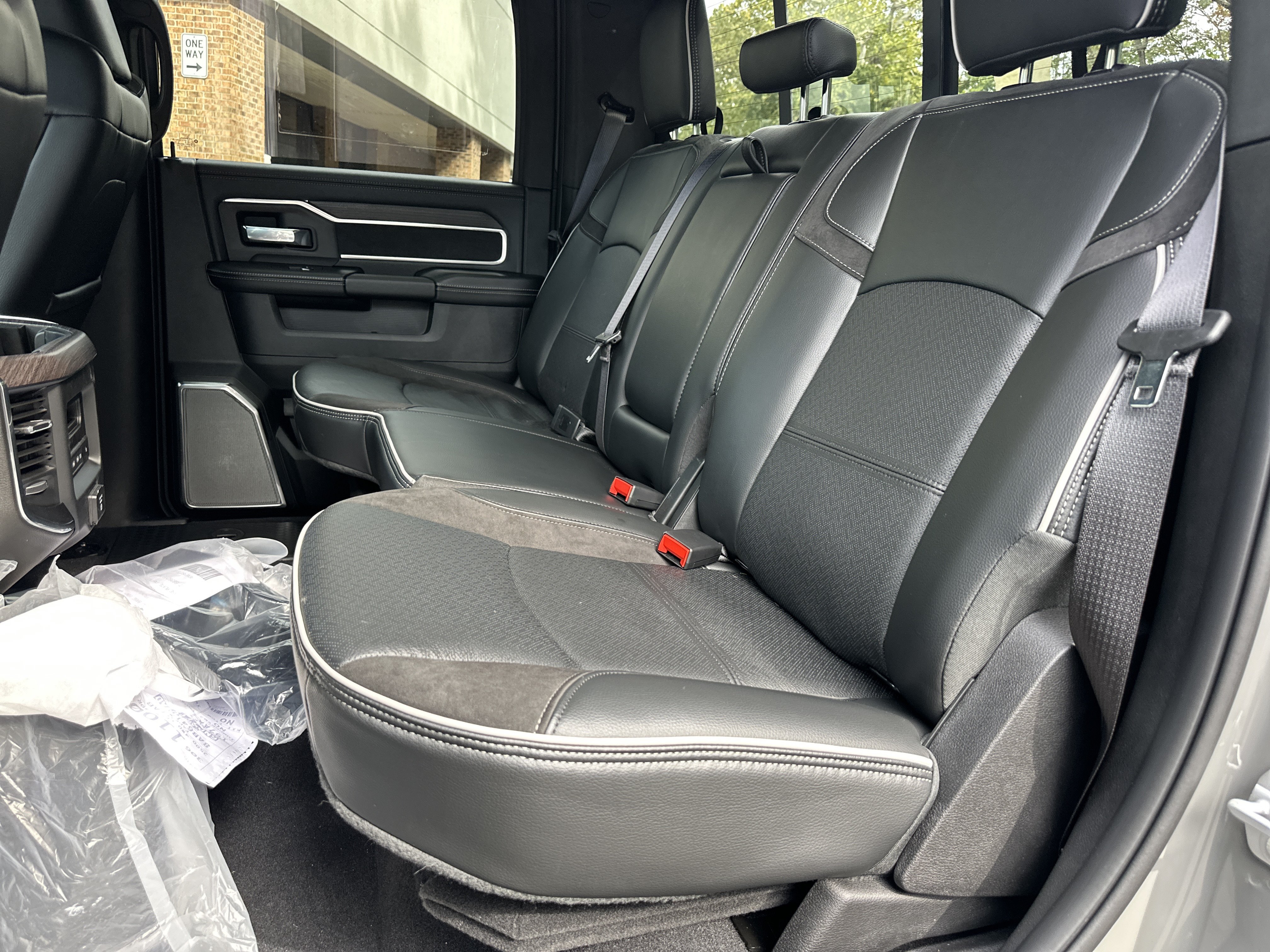 New 2027 RAM 2500 Laramie AWD/4WD image 34