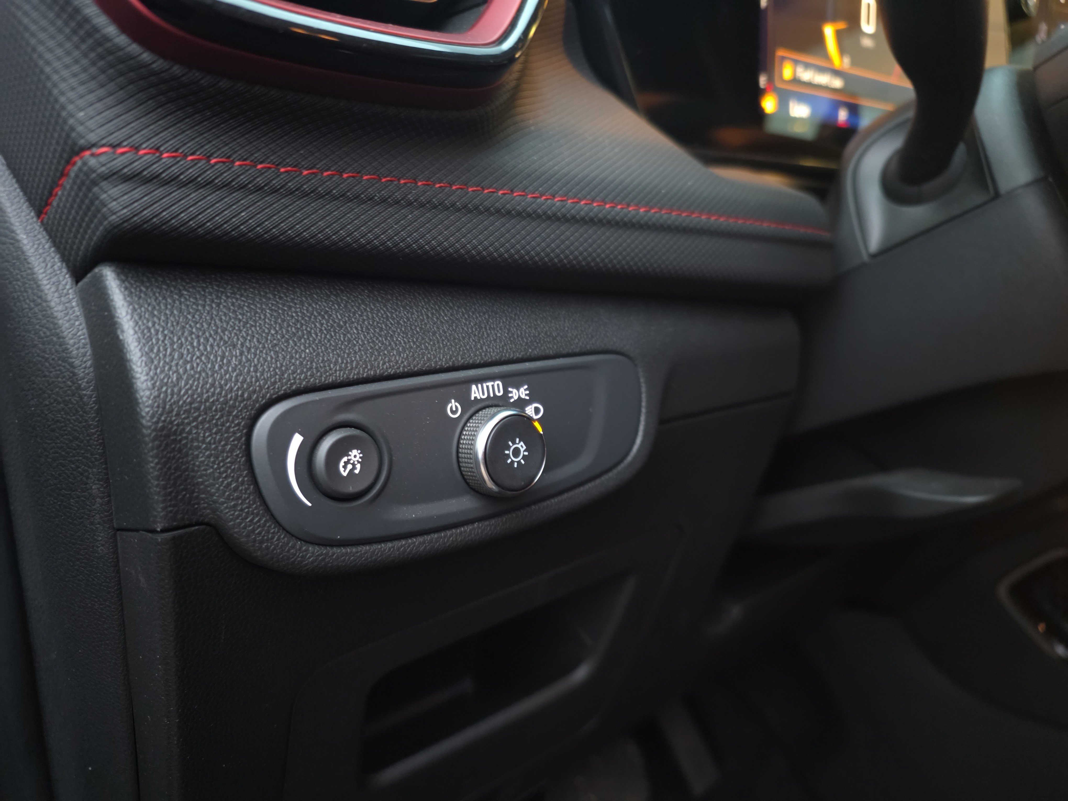 Used 2024 Chevrolet TrailBlazer RS w/ Convenience Package image 17