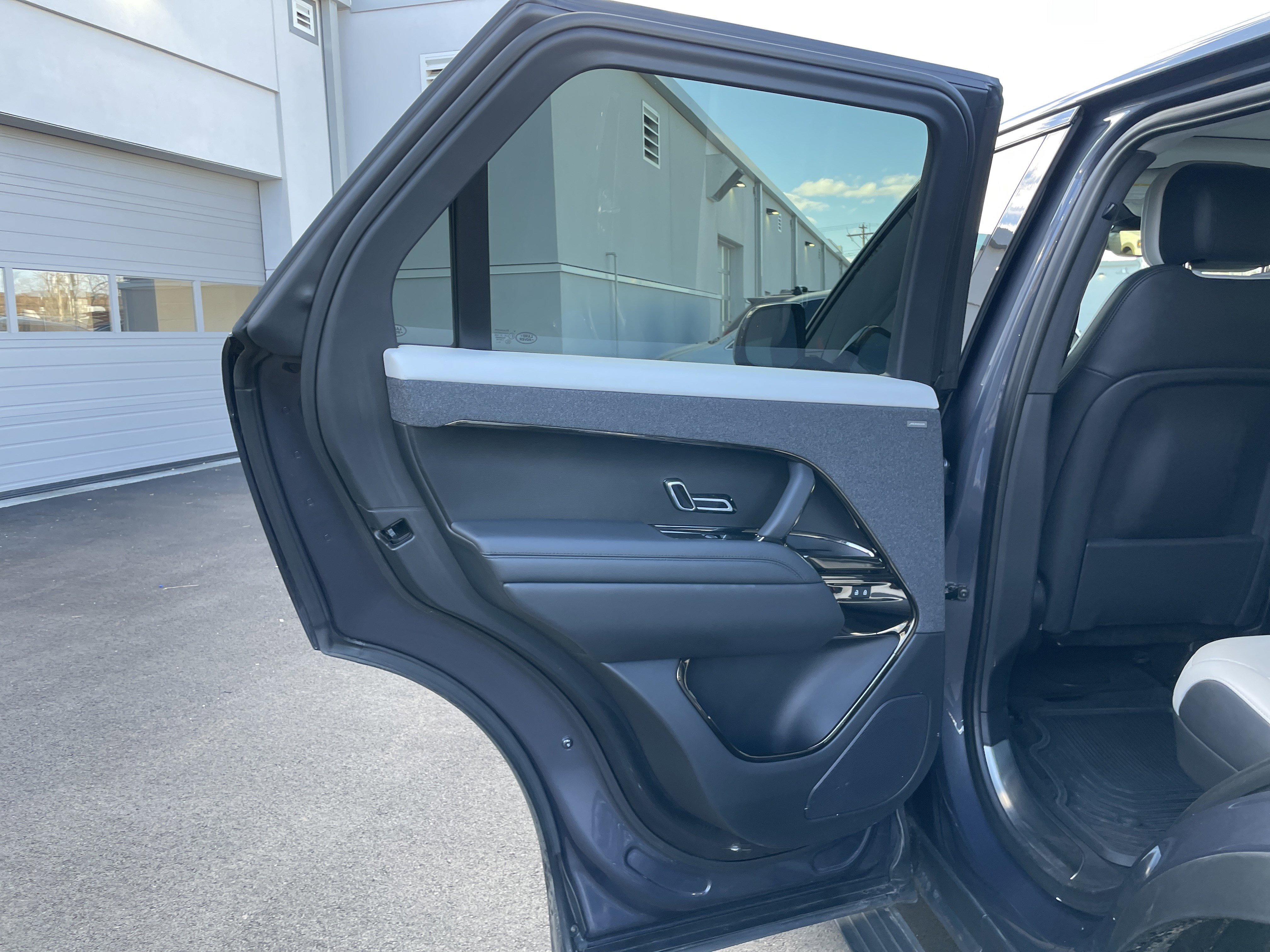 Used 2024 Land Rover Range Rover Sport Dynamic SE image 30