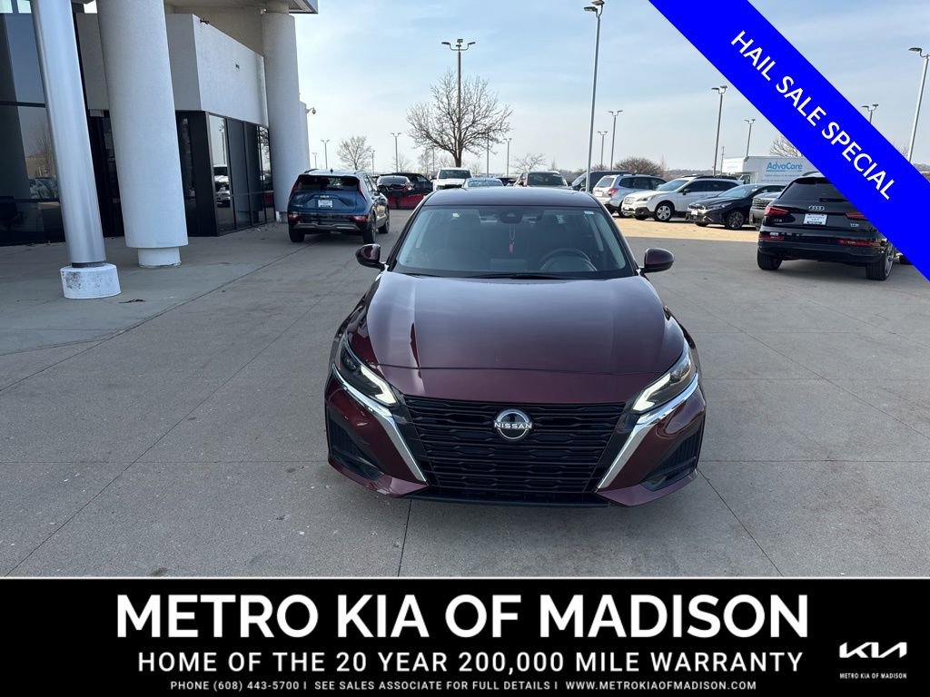 Used 2023 Nissan Altima 2.5 SV FWD image 8