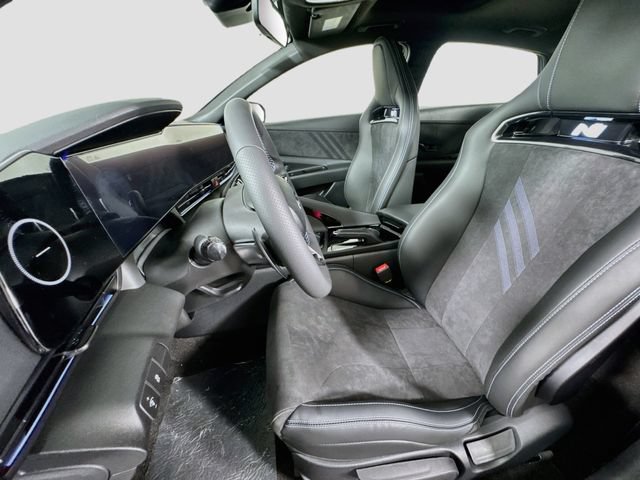 New 2026 Hyundai Elantra N FWD image 18