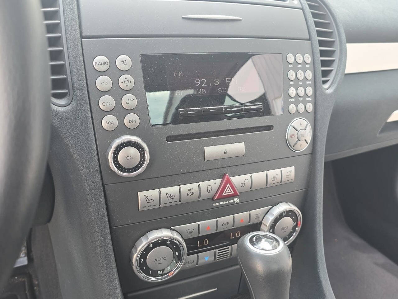 Used 2005 Mercedes-Benz SLK 350 image 17