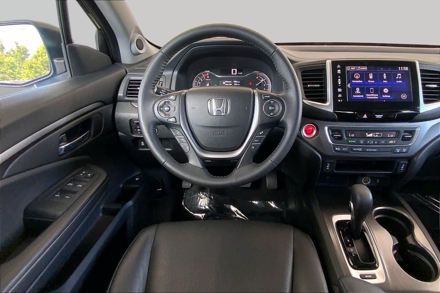 Used 2017 Honda Ridgeline RTL-T image 6