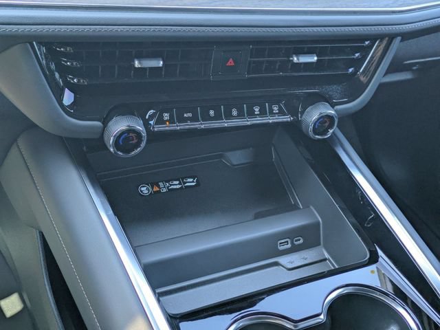 New 2026 Chevrolet Tahoe High Country AWD/4WD image 22