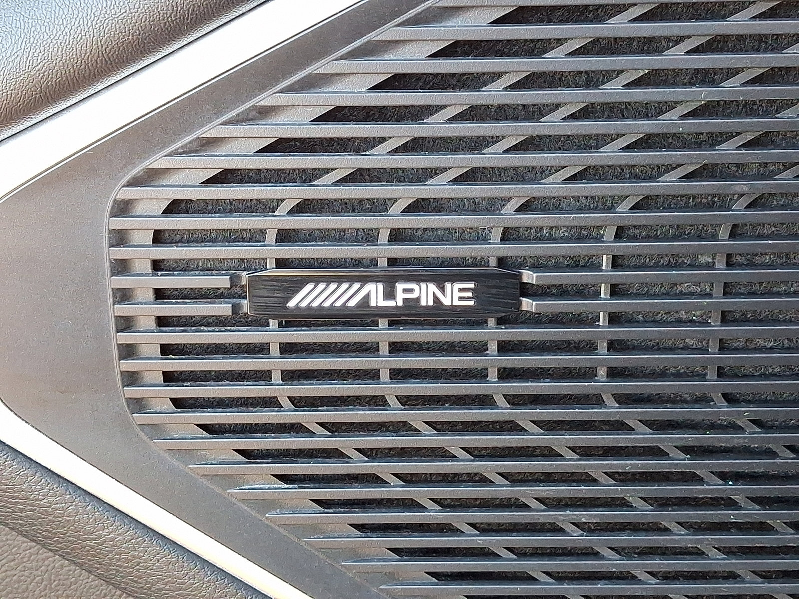 Used 2023 Jeep Wagoneer L Series II image 26