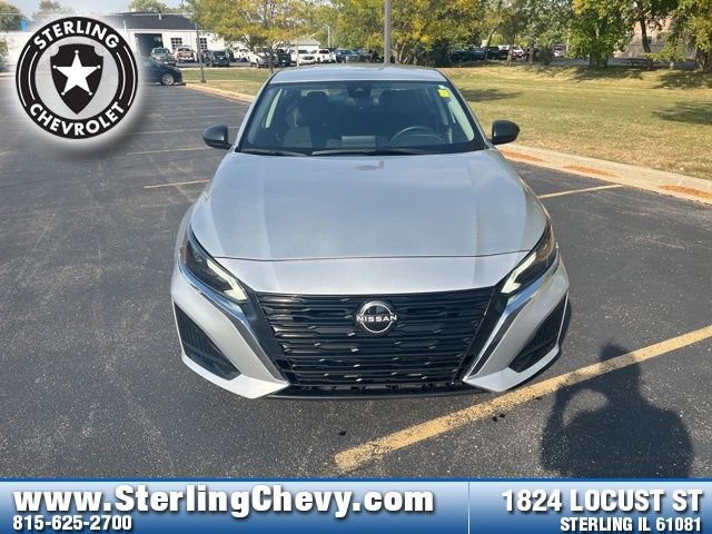 Used 2024 Nissan Altima 2.5 SV image 8