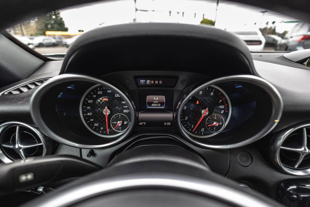 Used 2017 Mercedes-Benz SLC 300 image 14
