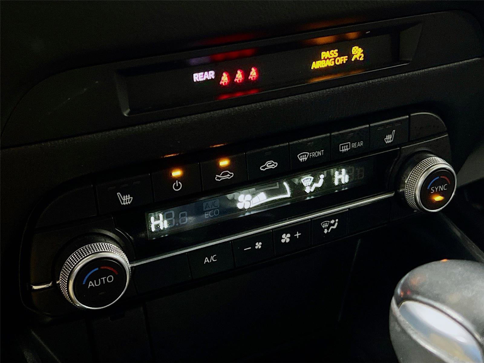 Used 2022 MAZDA CX-5 AWD 2.5 S w/ Premium Package image 17