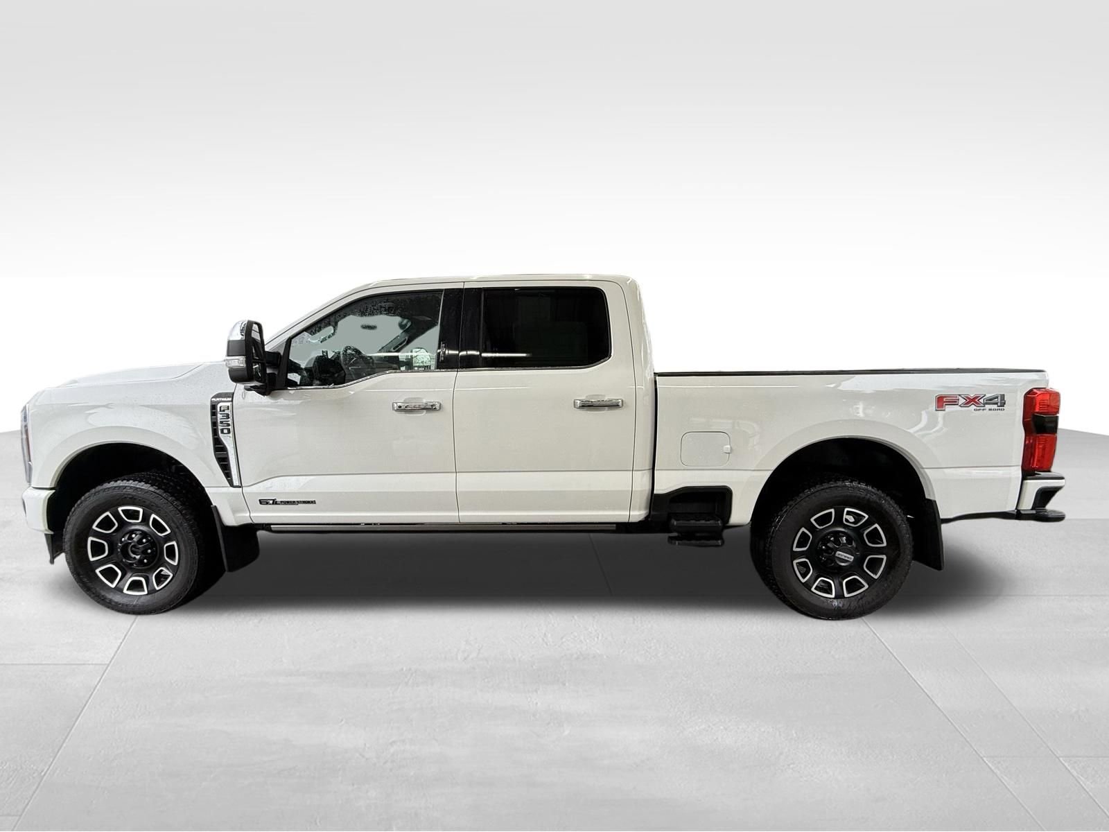 Used 2024 Ford F350 Platinum AWD/4WD image 9