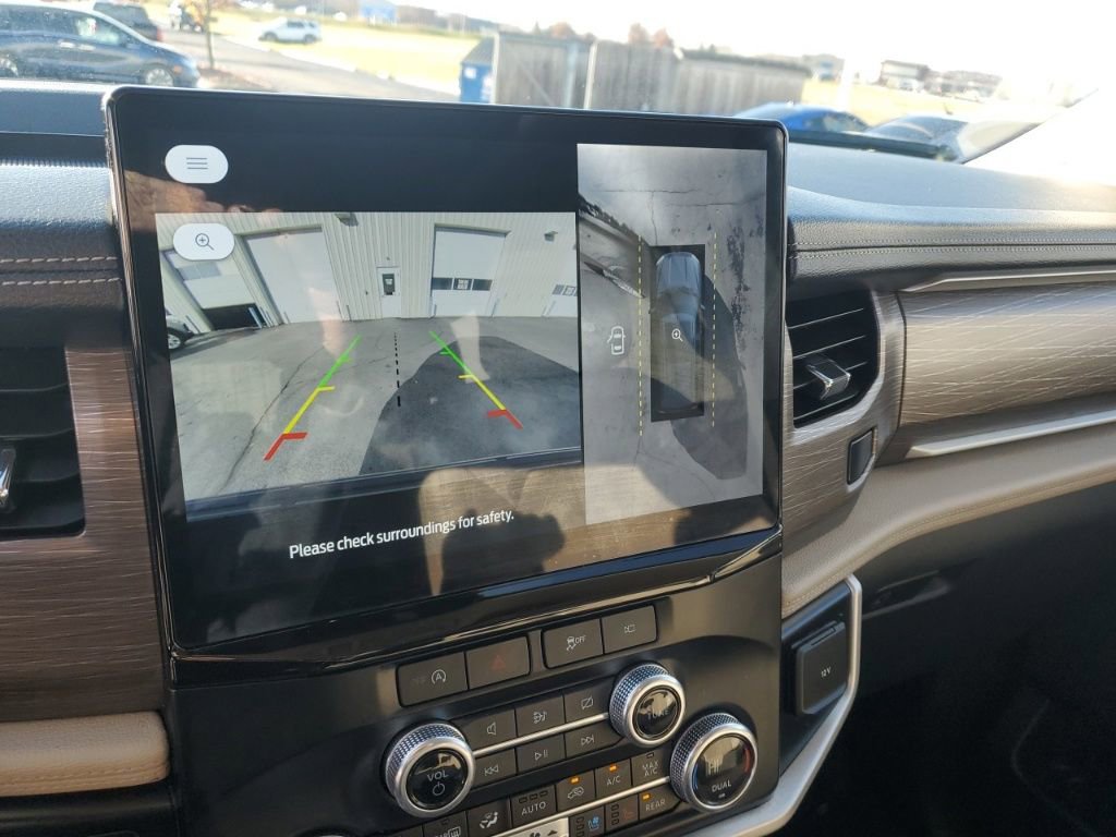 Used 2024 Ford Expedition Max Limited image 21