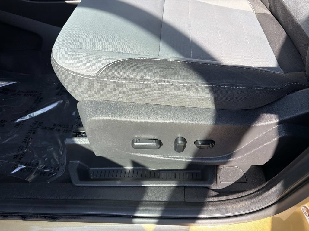 Used 2014 Ford Escape SE FWD image 18