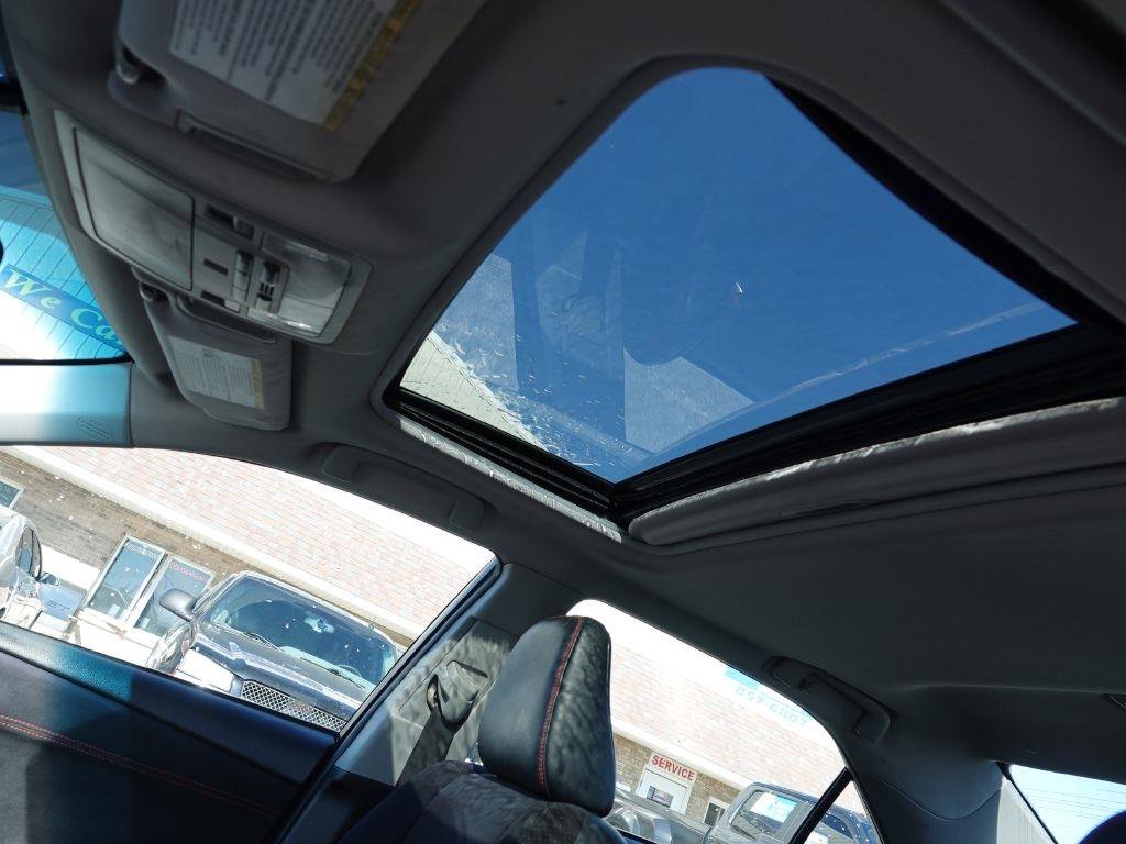 Used 2015 Toyota Camry XSE w/ Moonroof Package image 11