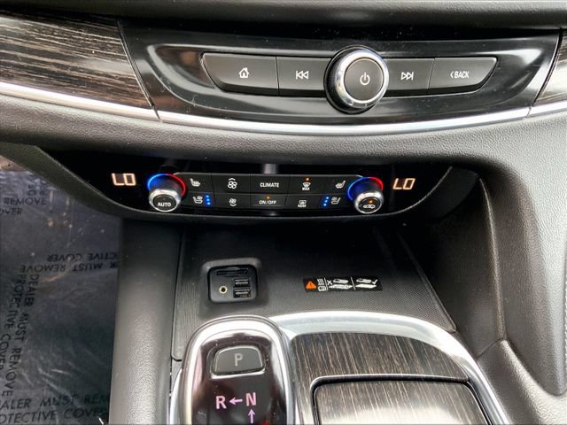 Used 2021 Buick Enclave Avenir AWD/4WD image 35