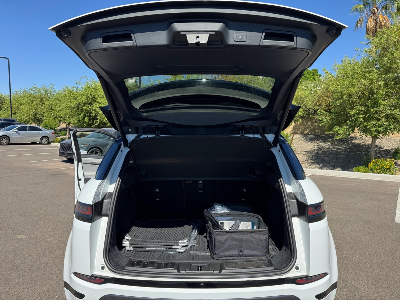 Used 2023 Land Rover Range Rover Evoque R-Dynamic S image 34