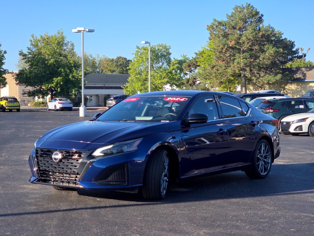 Certified 2024 Nissan Altima 2.0 SR FWD image 20