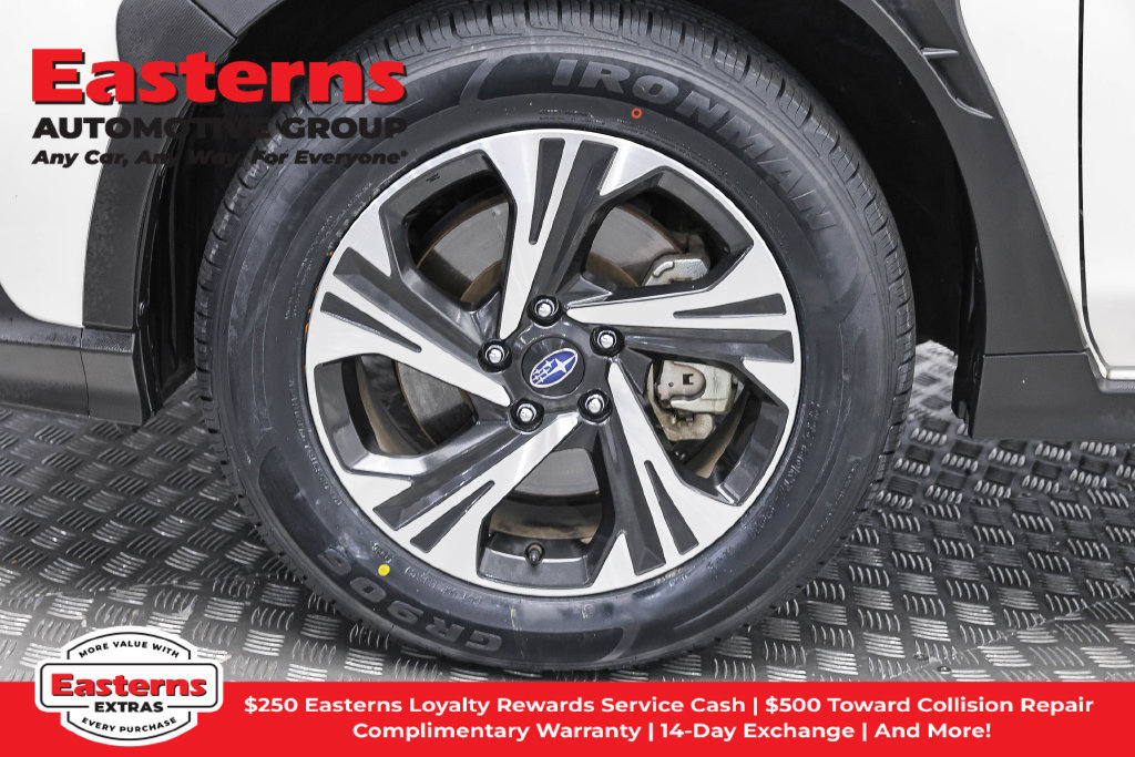 Used 2025 Subaru Crosstrek 2.5i Premium AWD/4WD image 34