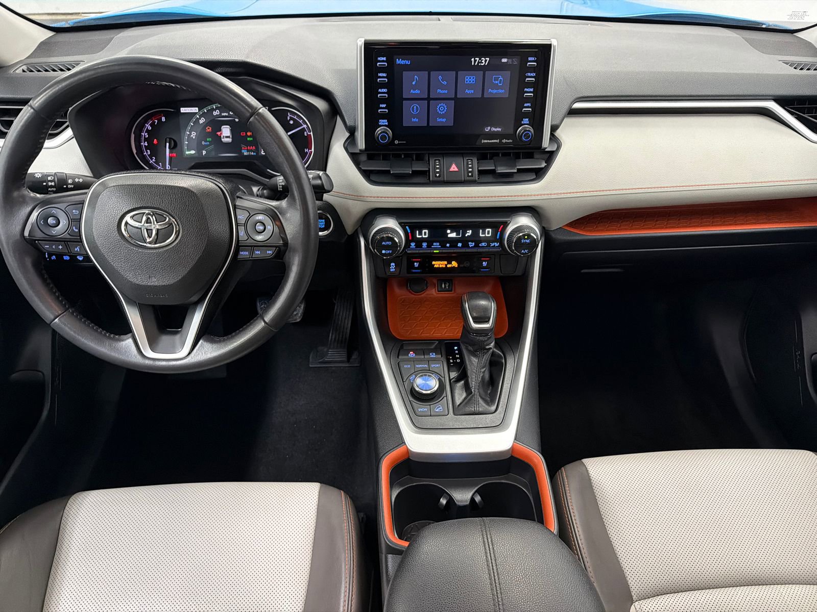 Used 2019 Toyota RAV4 Adventure w/ Cold Weather Package image 17