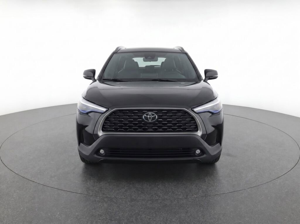 Certified 2022 Toyota Corolla Cross XLE AWD/4WD image 2