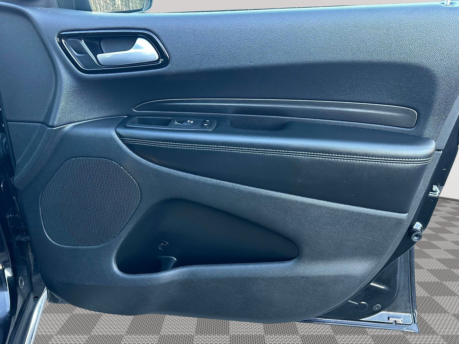 Used 2022 Dodge Durango SXT image 26