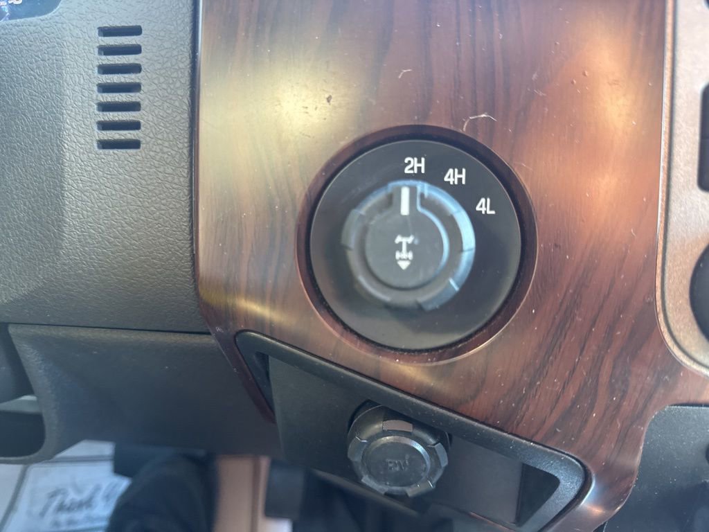 Used 2012 Ford F350 Lariat w/ Lariat Ultimate Pkg image 32