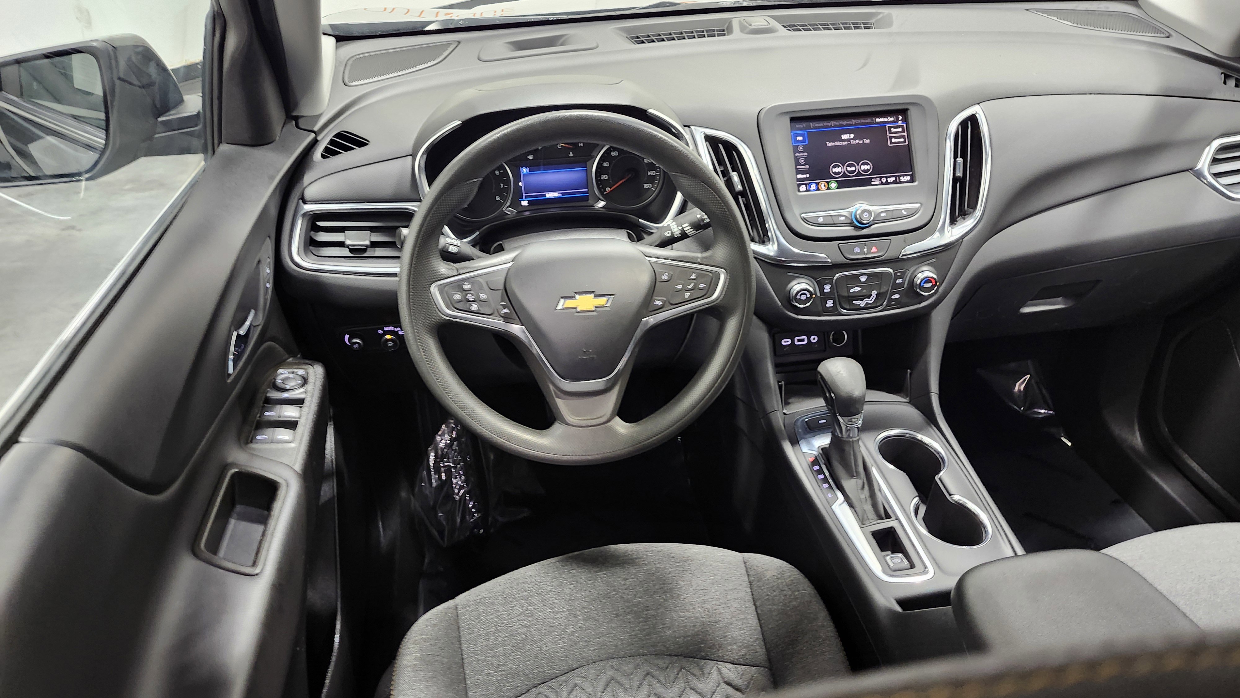 Used 2023 Chevrolet Equinox LT image 26