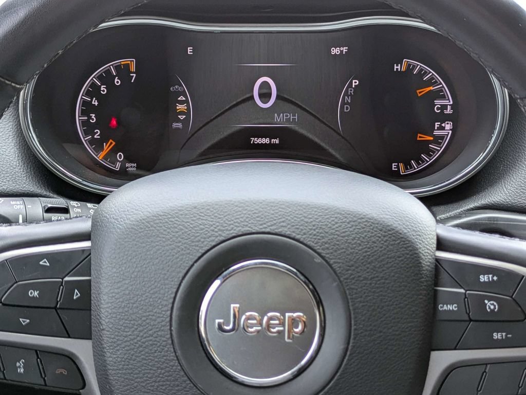 Used 2022 Jeep Grand Cherokee Laredo X RWD image 29