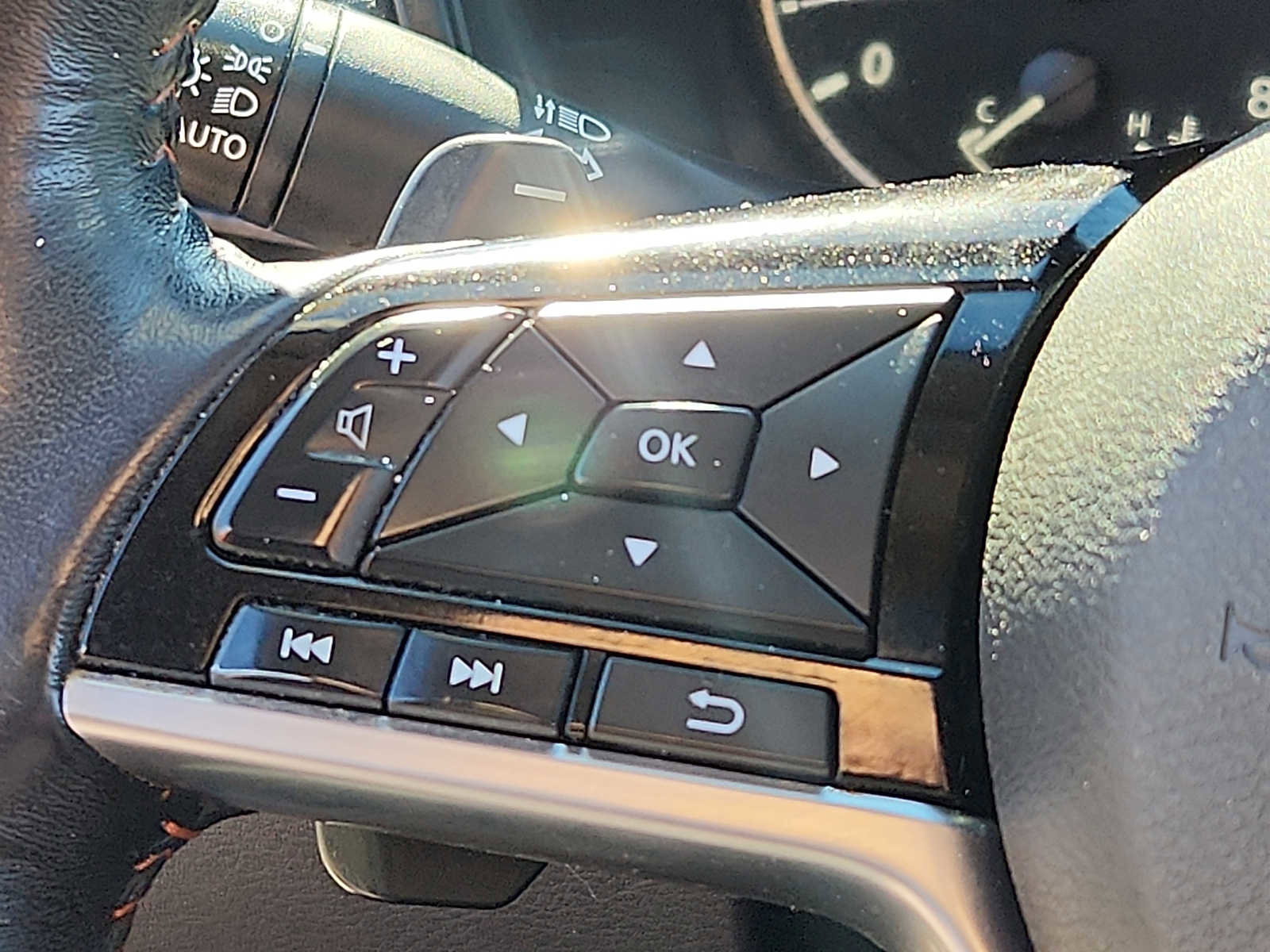 Used 2019 Nissan Altima 2.5 SR w/ SR Premium Package image 21