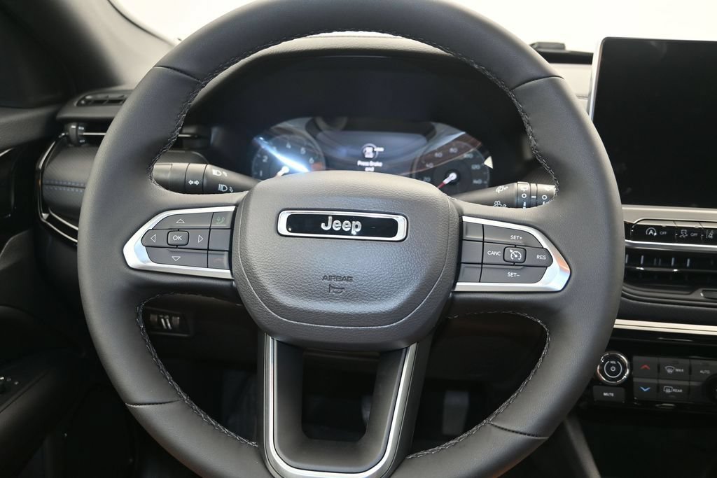 New 2026 Jeep Compass Latitude AWD/4WD image 13