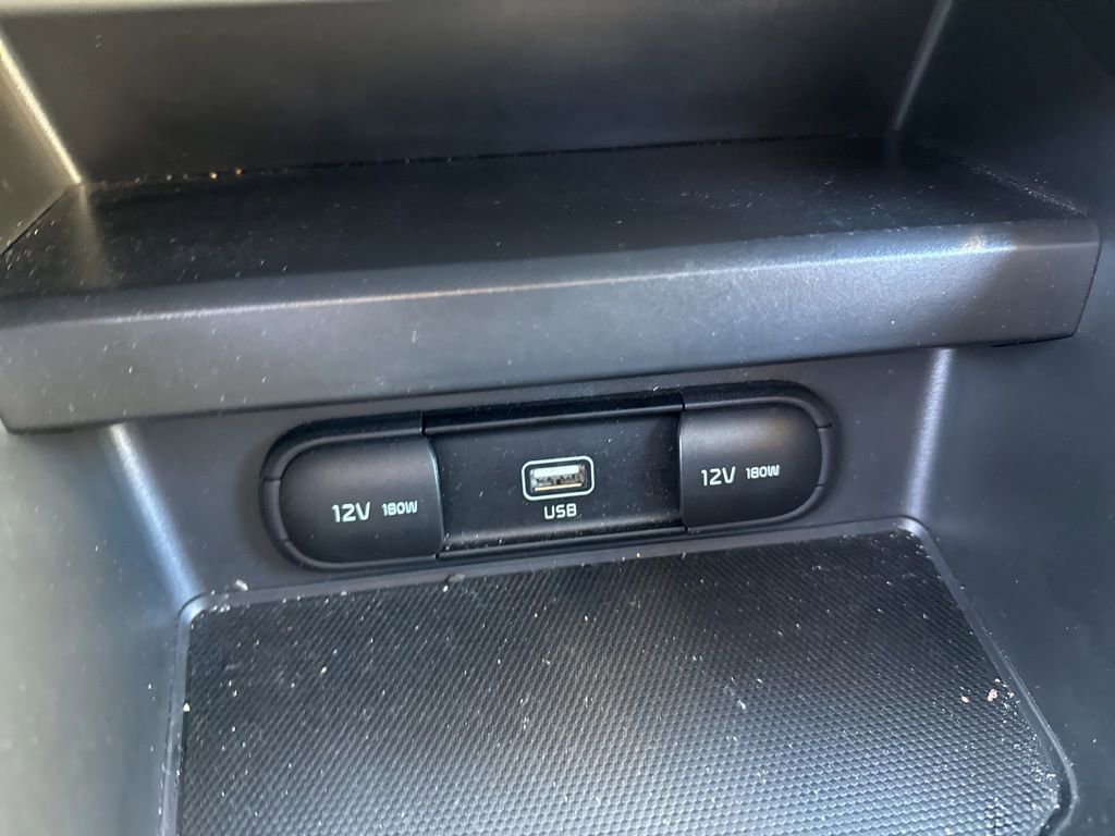 Used 2020 Kia Soul LX image 16