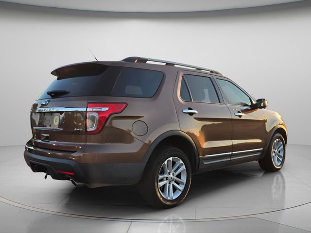 Used 2012 Ford Explorer XLT w/ Class III Trailer Tow Pkg AWD/4WD image 6