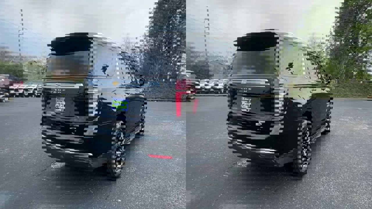 Used 2023 Chevrolet Tahoe LT w/ Luxury Package image 8