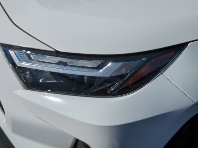 Used 2024 Toyota RAV4 LE AWD/4WD image 10