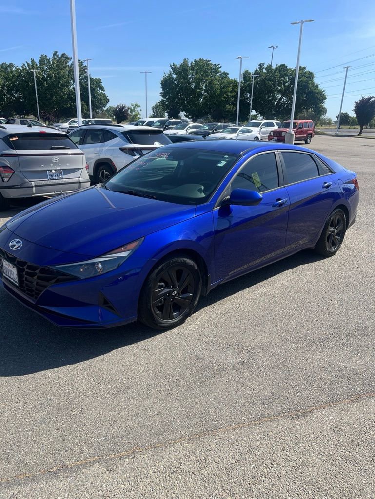 Used 2021 Hyundai Elantra Blue