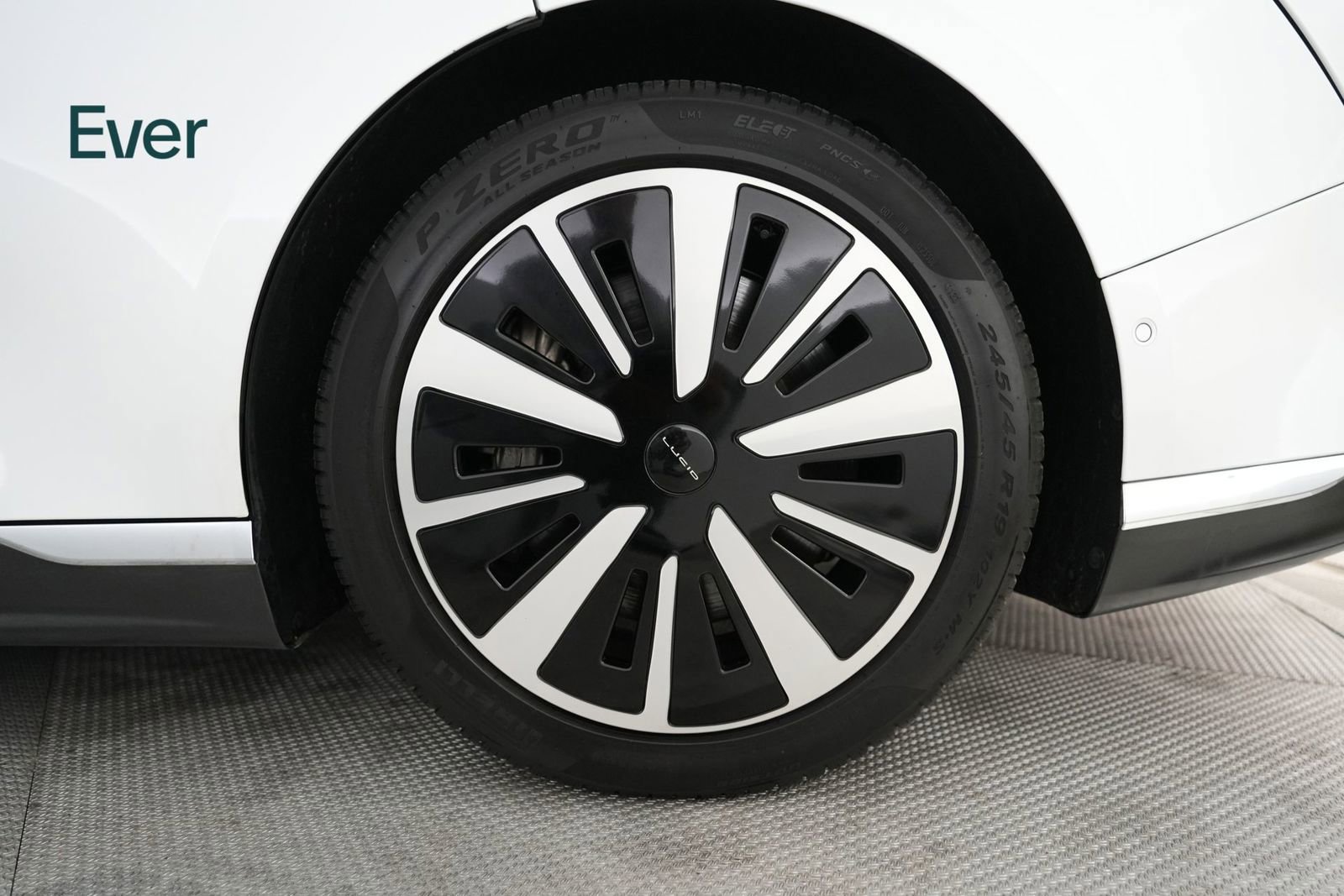 Used 2023 Lucid Air Pure AWD/4WD image 9